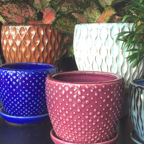 Pottery pots