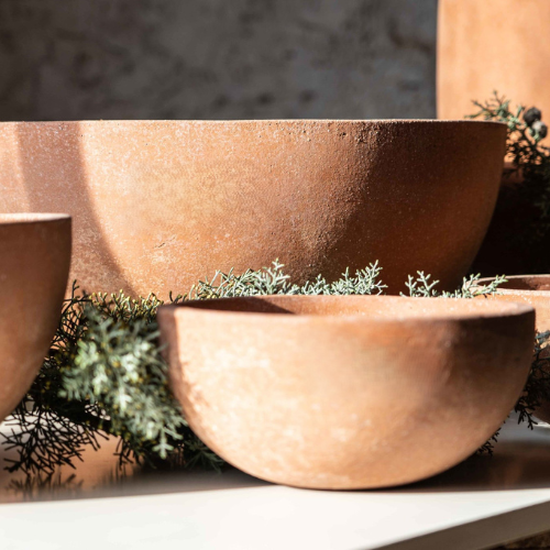 Pottery pots